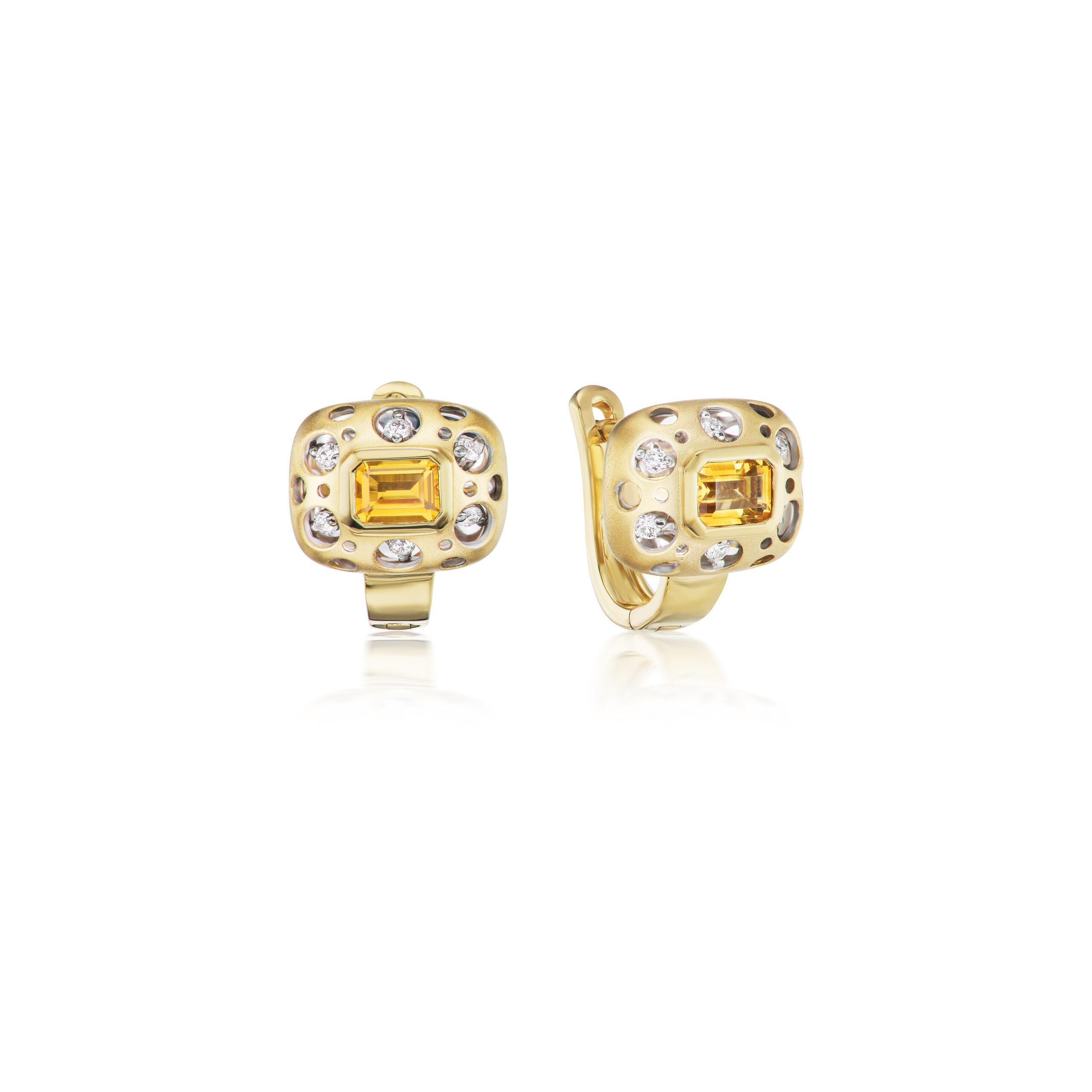 18kt. Dia approx. 0.08pt. Citrine earrings